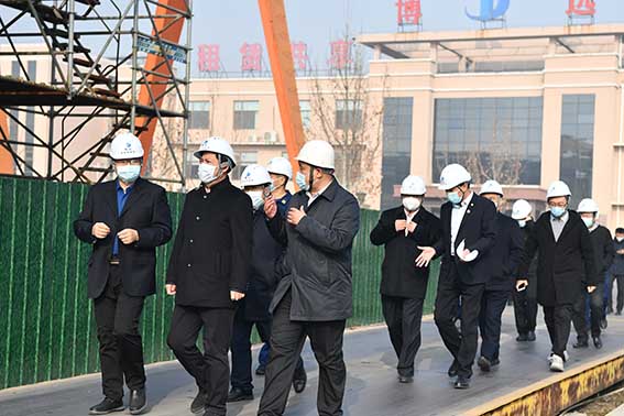 濱州市市委常委、常務(wù)副市長(zhǎng)張偉一行來(lái)我司調(diào)研經(jīng)濟(jì)運(yùn)行、疫情防控和安全生產(chǎn)工作